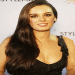Evelyn Sharma Bio Height Husba...