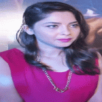 Sonalee Kulkarni Biography Hei...